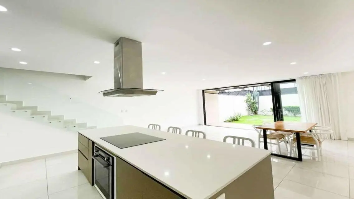 Luxury Finish Chalet For Sale Sea View Sodic