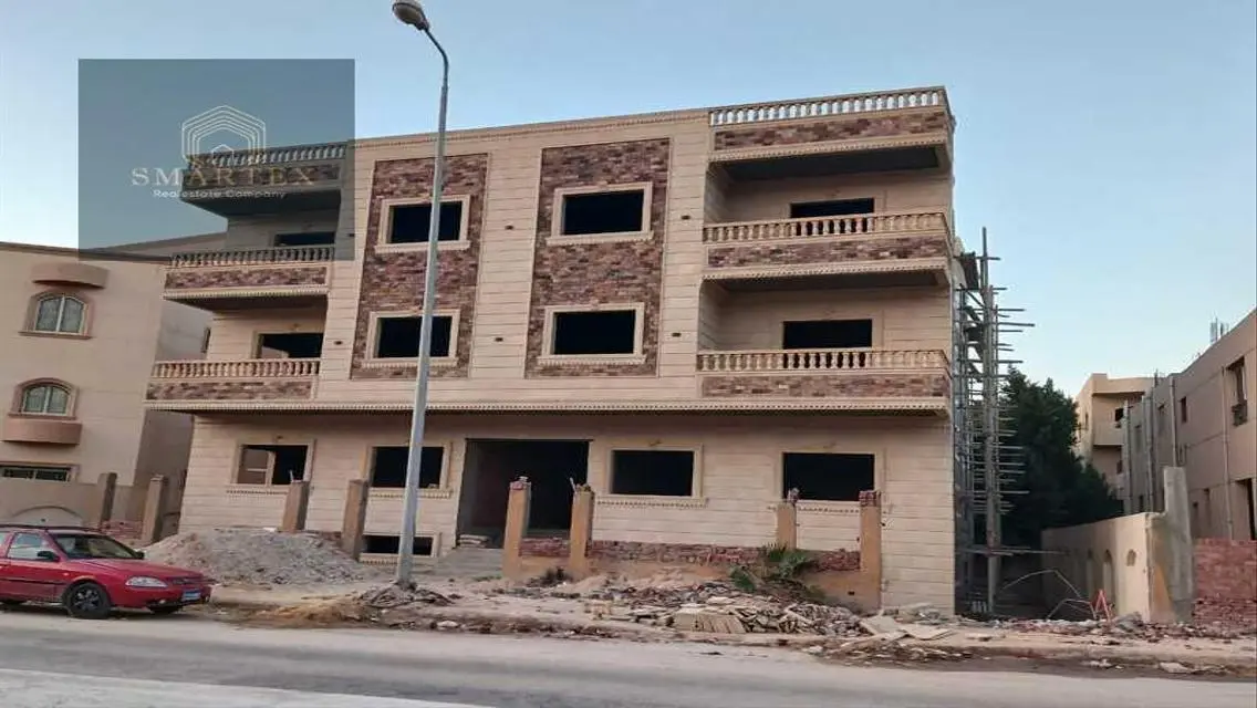 شقه 215م بجوار الجامعه الفرنسيه_بتسهيلات بمقدم 50%
