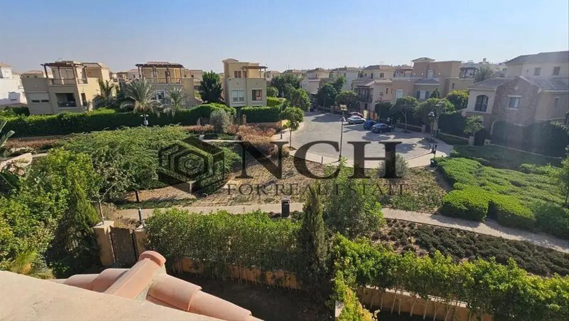 LUXURY TWIN HOUSE FOR SALE IN MIVIDA, KITCHEN-ACs.