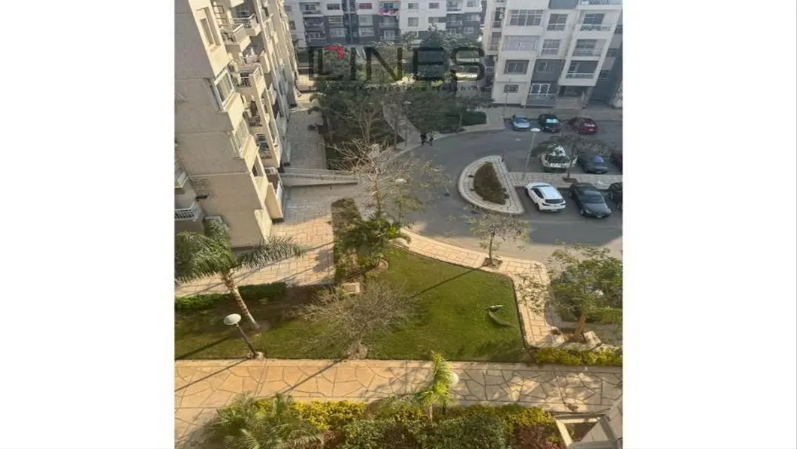 Apartment 140 m for rent, first residence