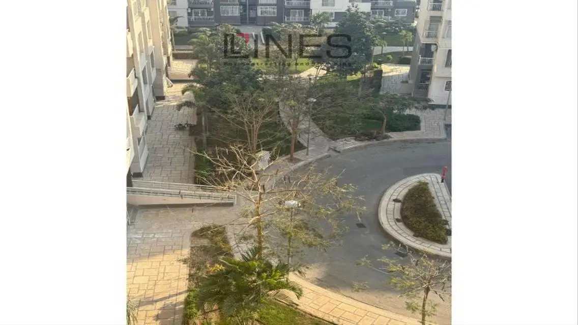 Apartment 140 m for rent, first residence