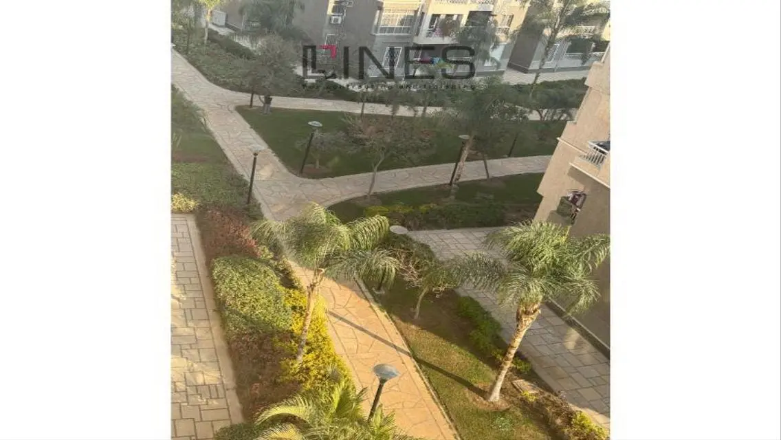 Apartment 140 m for rent, first residence