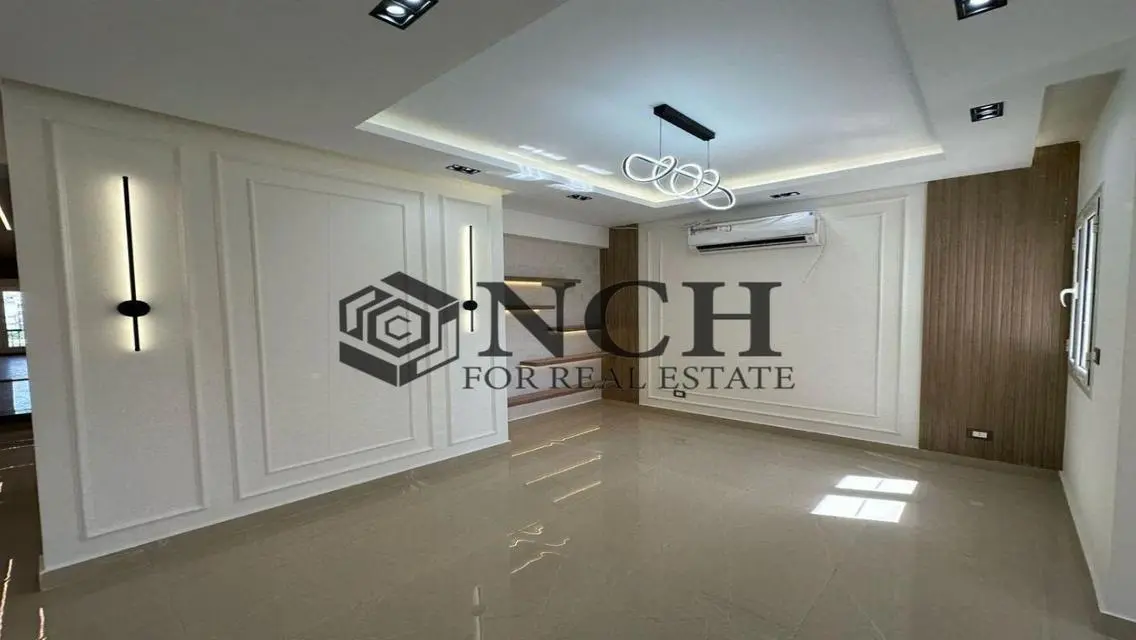 Penthouse Semi Furnished RENT - View Majestic Lake