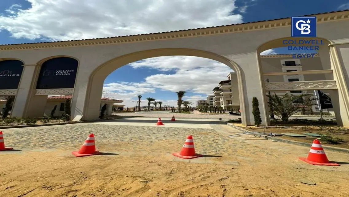 شقة بتسهيلات جاهزة بالمفتاح امام ابراج ساويرس زايد