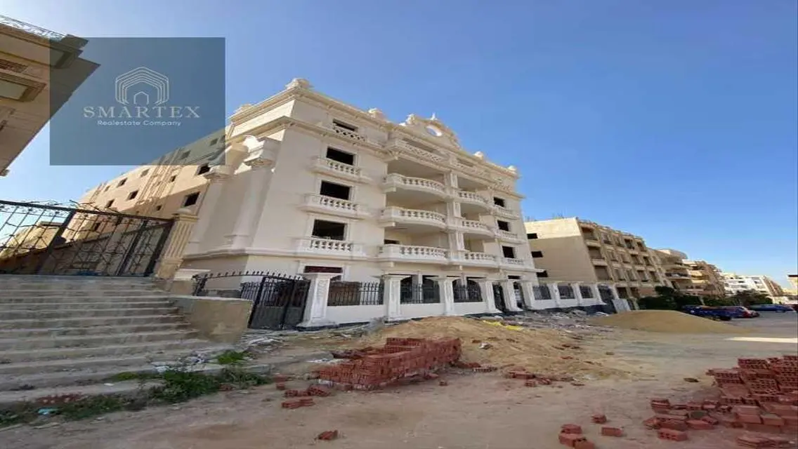 شقة ارضي 200 متر بجاردن ومدخل خاص
