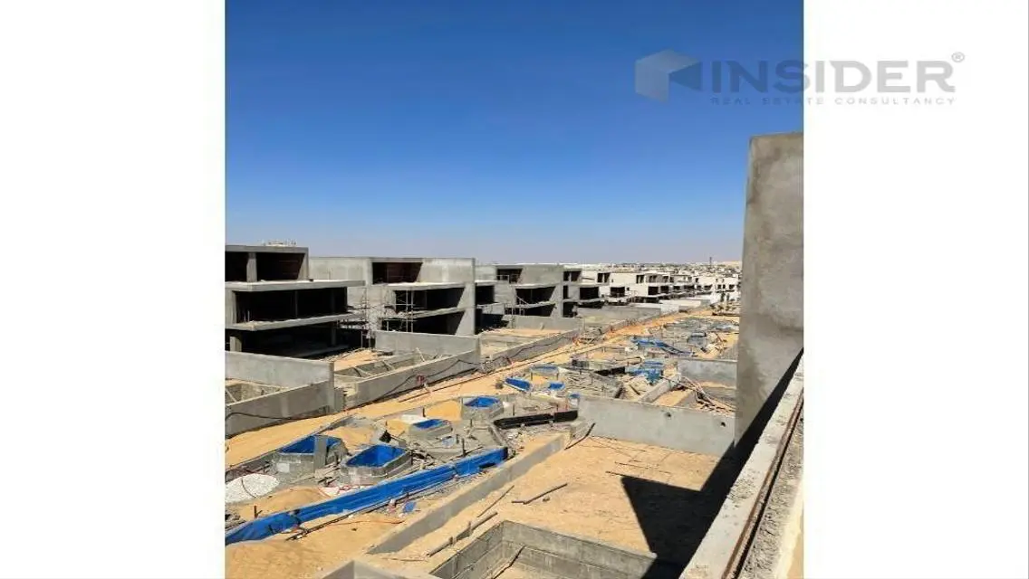جاردن فيلا 445م مع حمام سباحه خاص و جراج وفيو روعه