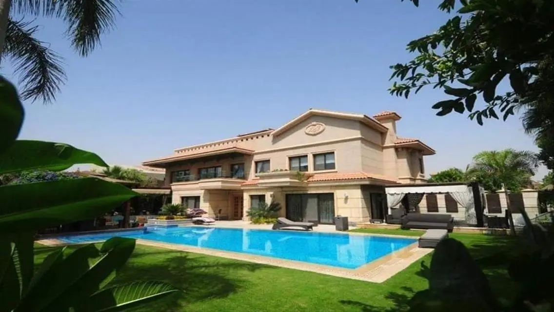 Villa for sale 388m in Swan Lake, New Cairo