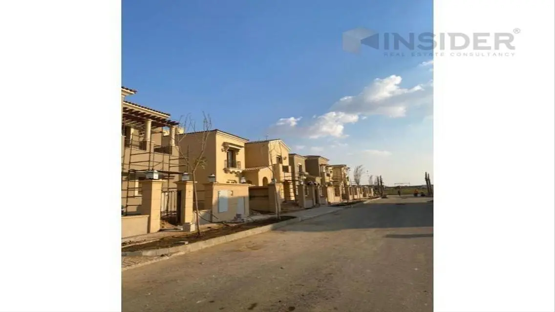 Luxurious Apartment with Spacious Living and Stunning Views