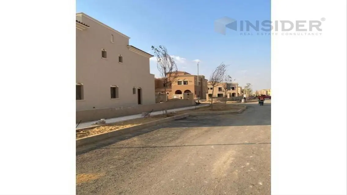 Luxurious Apartment with Spacious Living and Stunning Views