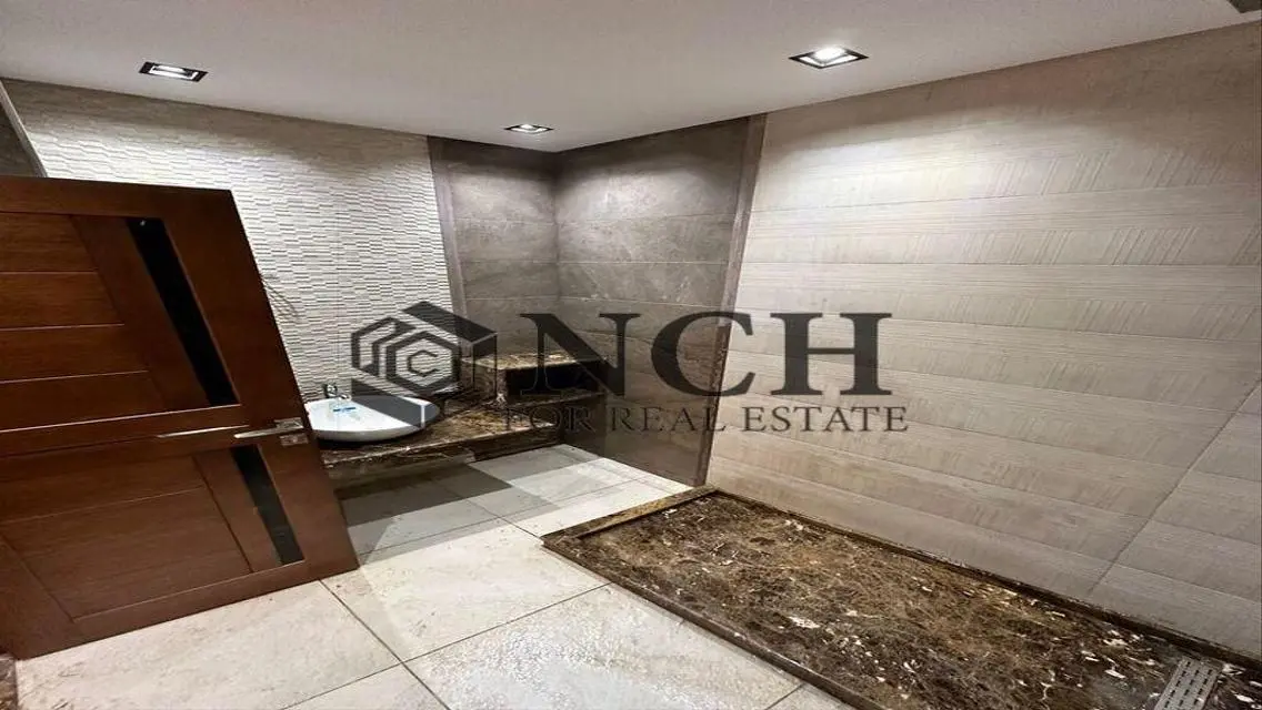 شقة فاخرة في فيليت سكاي - 160 متر