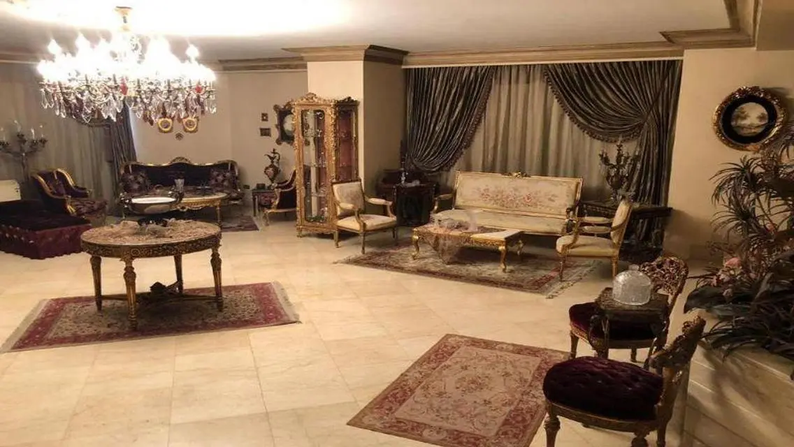 Luxury Villa with 350 m² Space