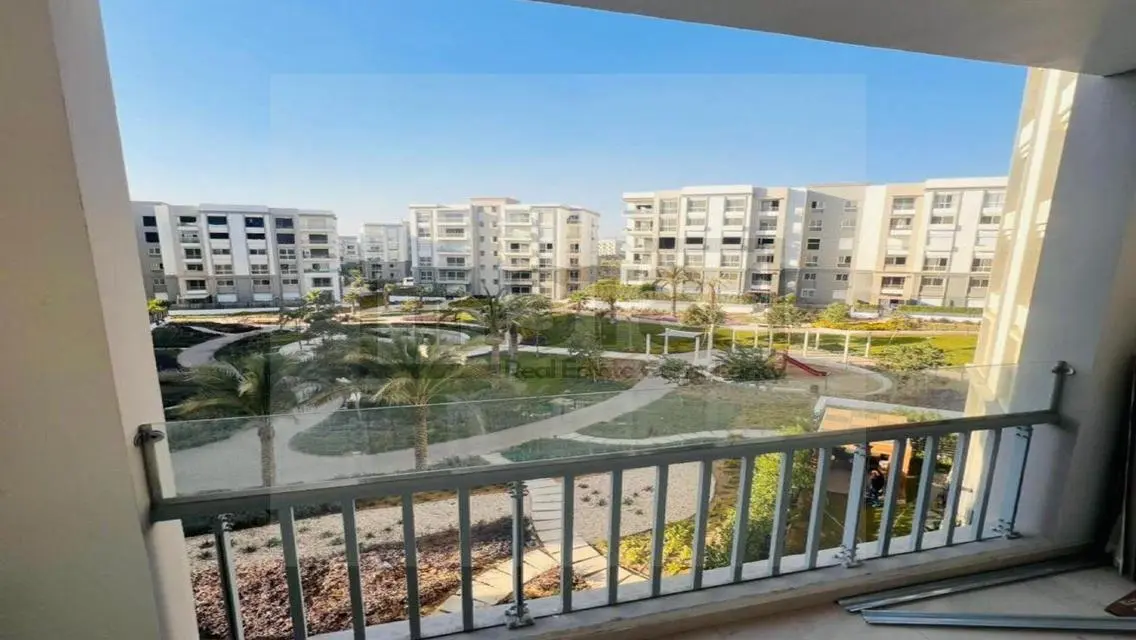 Luxurious Apartment in a Prime Location with Spacious Layout