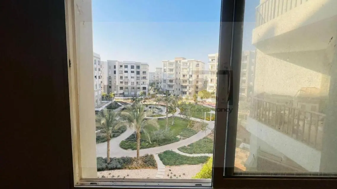 Luxurious Apartment in a Prime Location with Spacious Layout