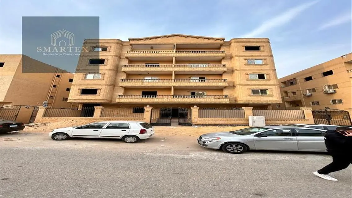 شقة فاخرة للبيع بمساحة 850 متر