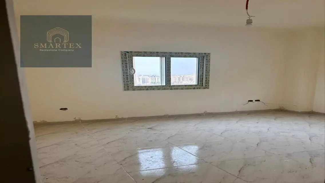 شقة فاخرة للبيع بمساحة 850 متر