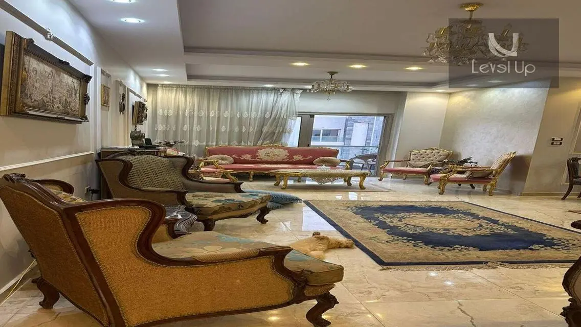 شقة فاخرة مع إطلالة رئيسية في قلب المدينة