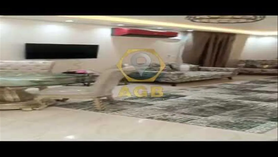 شقة فاخرة بمساحة 500 متر بتصميم عصري