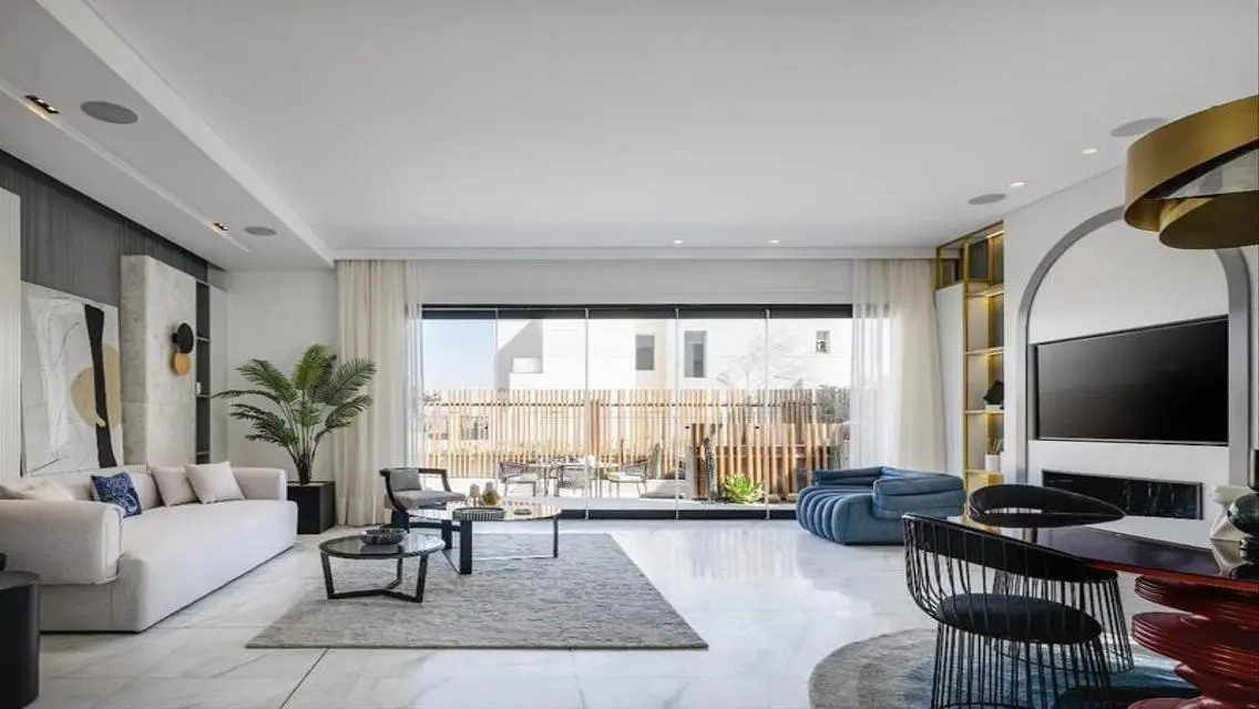 Spacious Apartment for Sale at 25000 EGP per Meter in a Prime Location