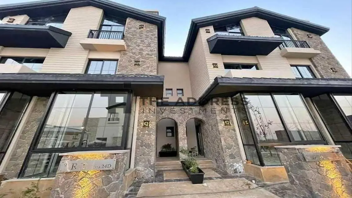 فيلا فاخرة للبيع في AUC Mountain View, القاهرة الجديدة