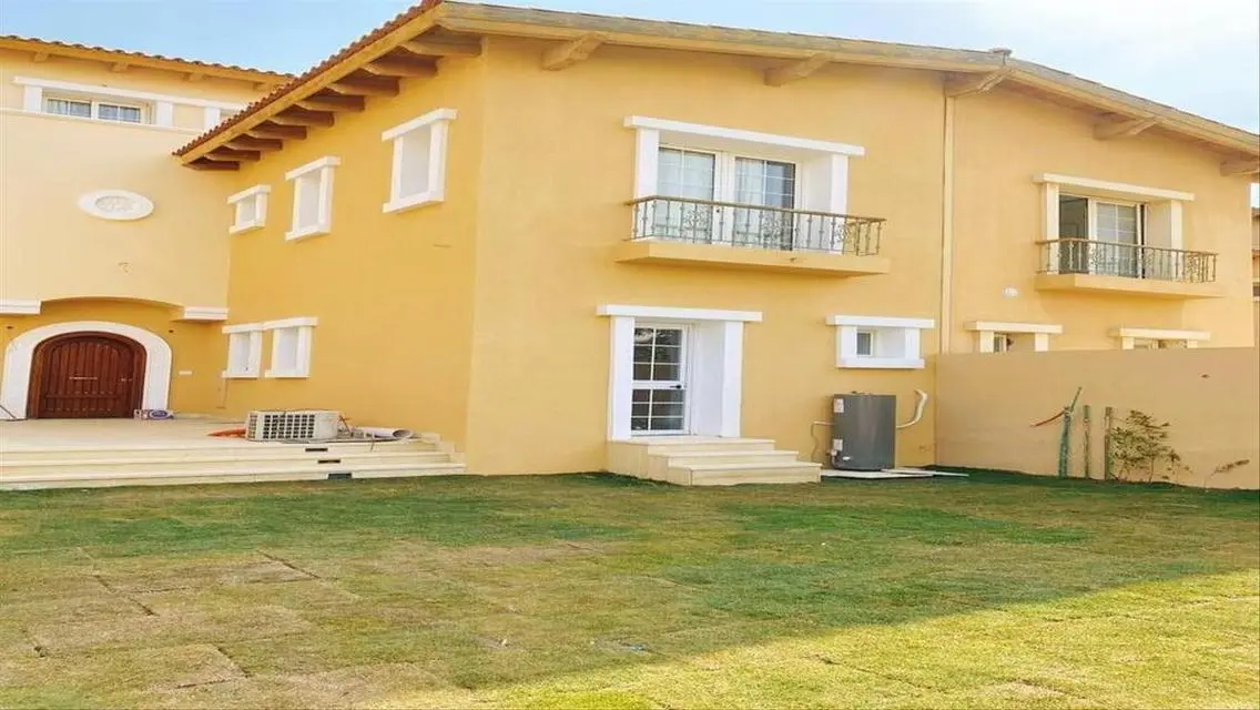 Luxury Villa for Sale in AUC