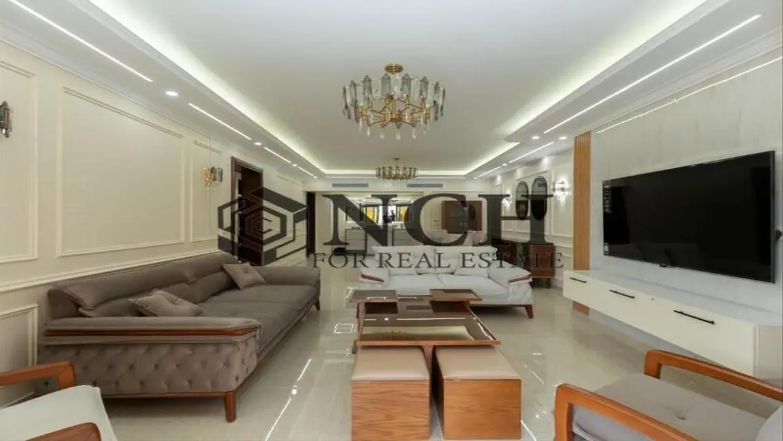 Luxury Villa with Private Garden and Pool