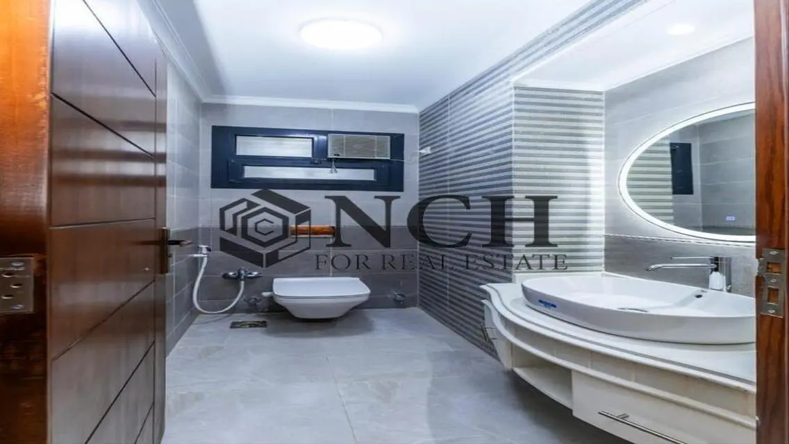Luxury Villa with Private Garden and Pool