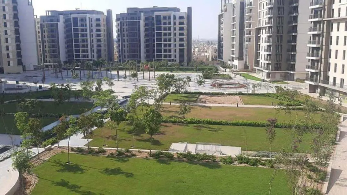 شقة فاخرة مطلة على البحيرات في قلب المدينة