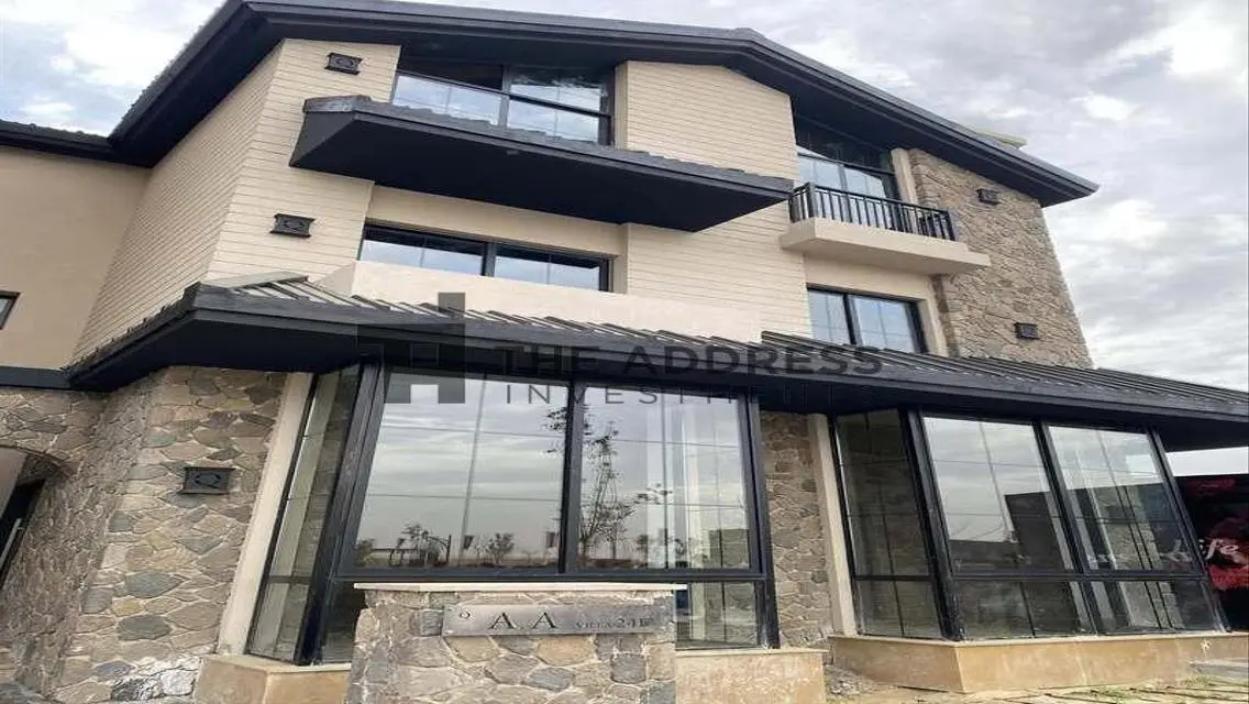 Luxury Villa for Sale in Palm Hills - New Cairo