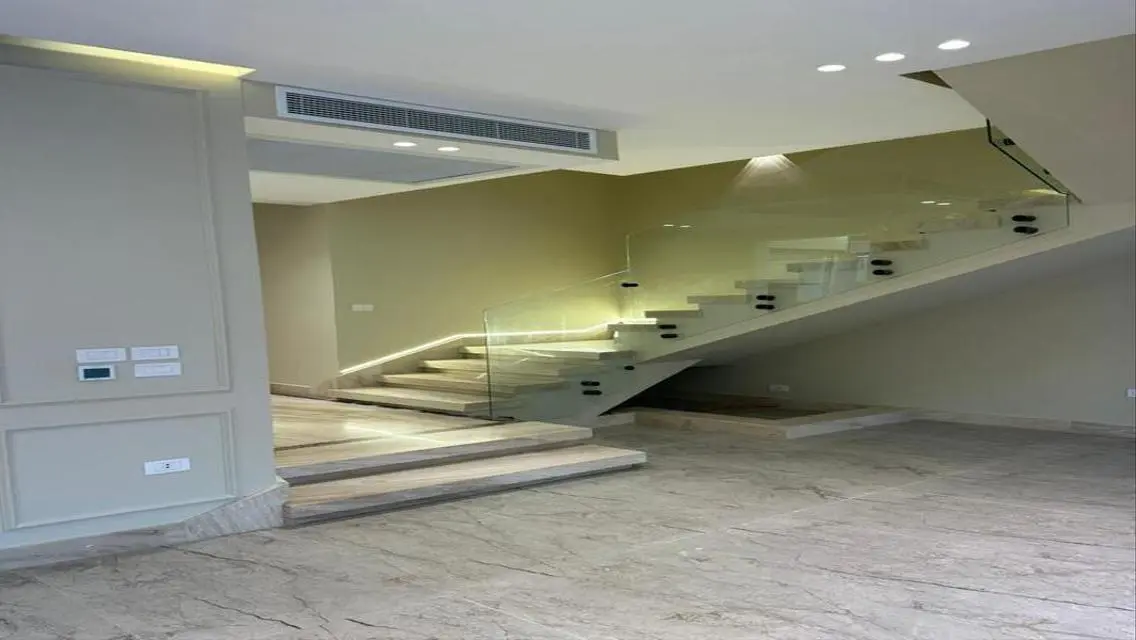 Luxury Apartment with Spacious Layout at Competitive Price