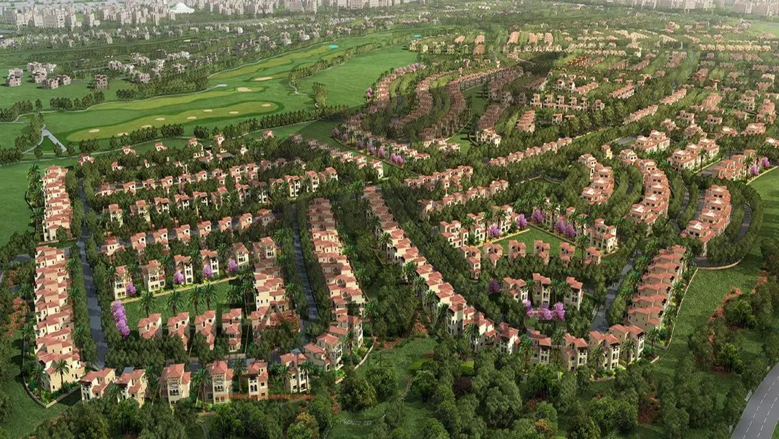 Luxurious Property with Private Garden and Maid's Room