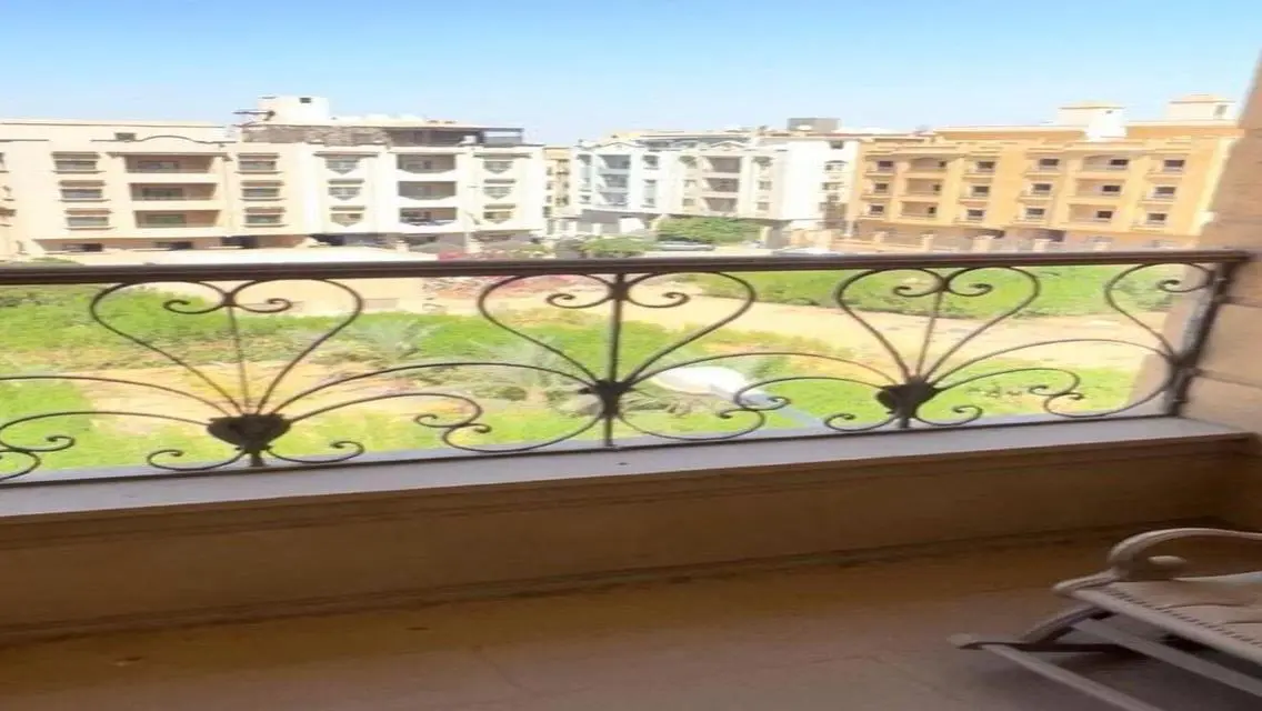Luxury Apartment for Sale in Point 90