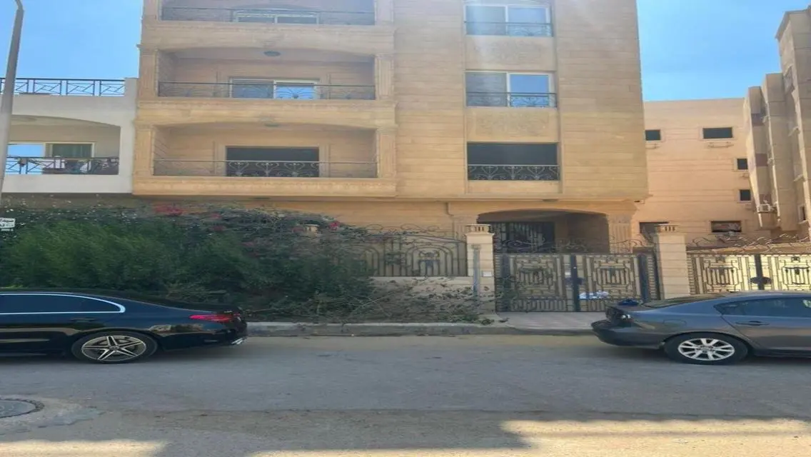 Luxury Apartment for Sale in Point 90