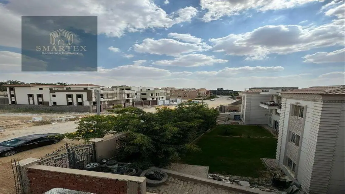 شقة فاخرة للبيع مع إطلالة رائعة وخدمات متكاملة