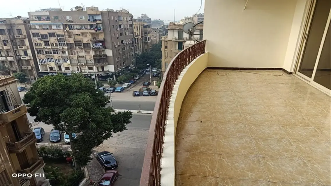 Apartment for Rent - 437 Square Meters