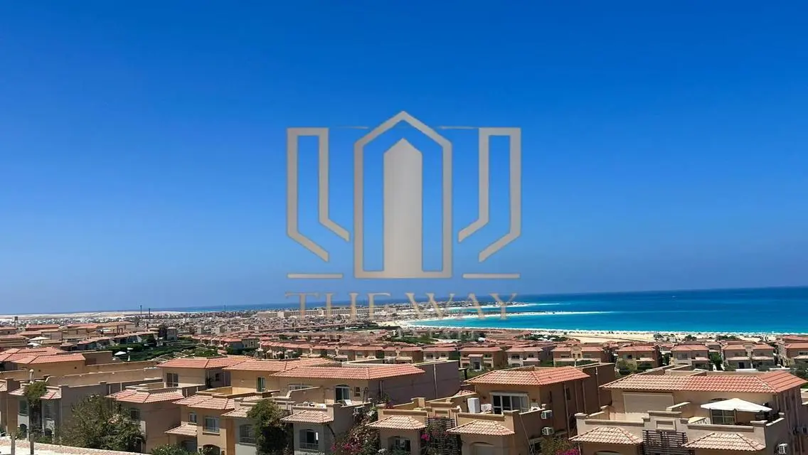 فيلا فاخرة للبيع بمساحة 200 متر مع مسبح وحديقة خاصة