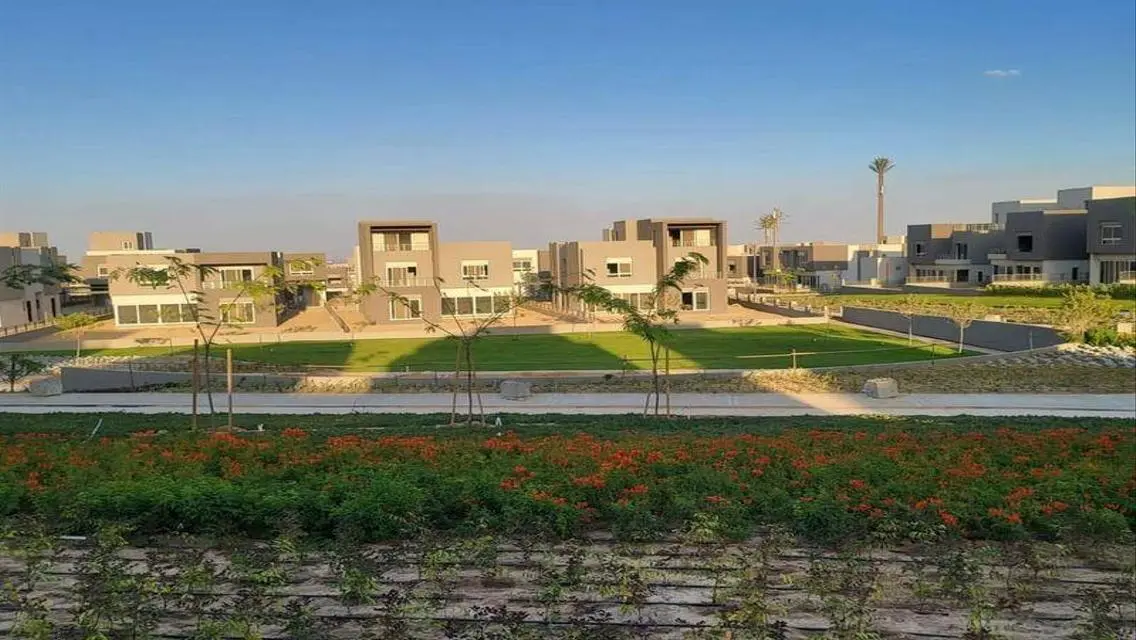 فيلا فاخرة بمسبح خاص وحديقة