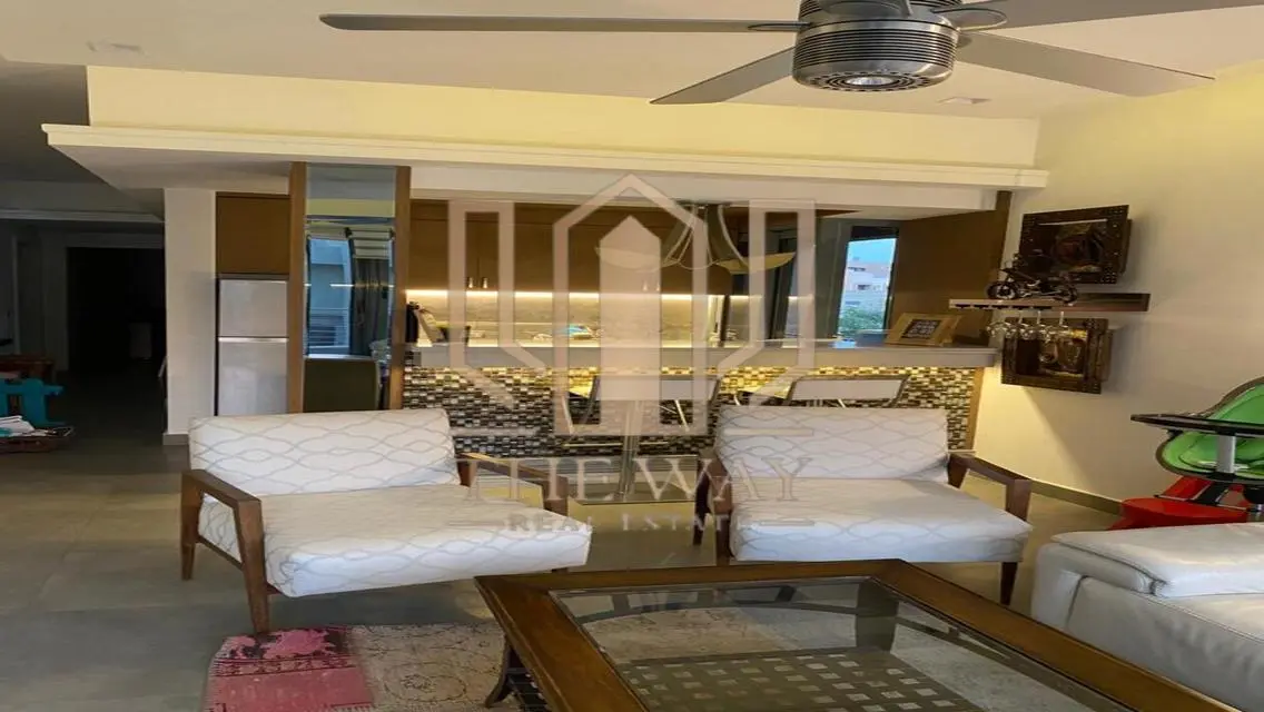 فيلا فاخرة للإيجار في جاردن سيتي