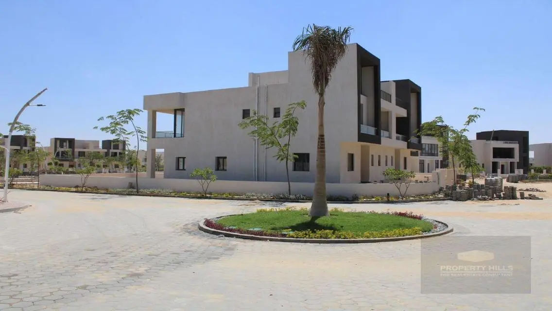 Luxurious 3-Bedroom Apartment with Private Garden and Excellent Amenities