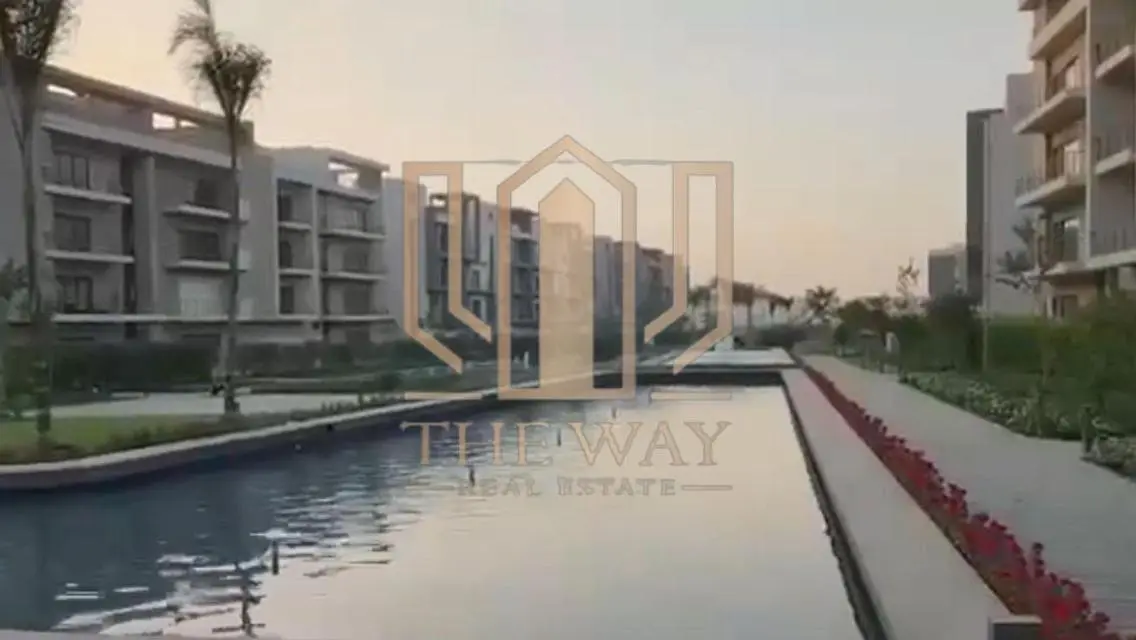 شقة فاخرة في الفايف سكوير مع جميع المرافق
