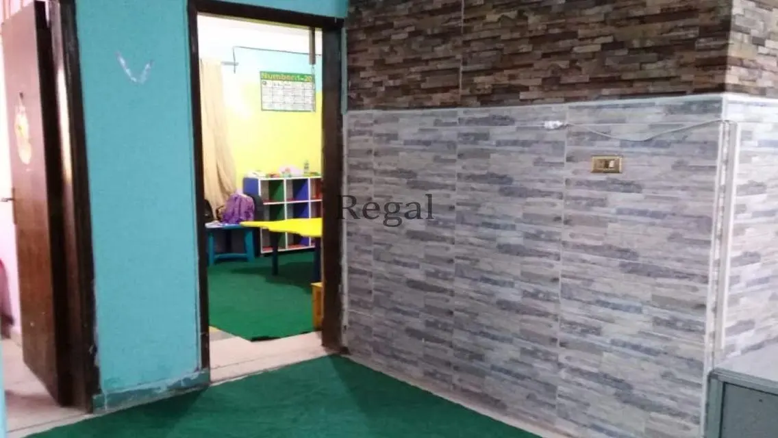 شقة فاخرة بمساحة 300 متر في قلب المدينة