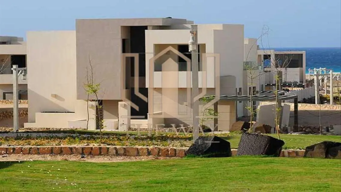 Luxury Apartment of 145 sqm with Private Garden