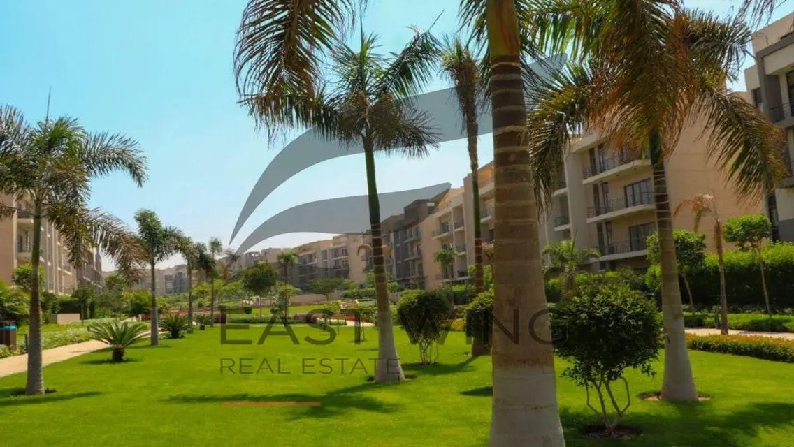 Luxury Apartment with Spacious Layout in the City Center