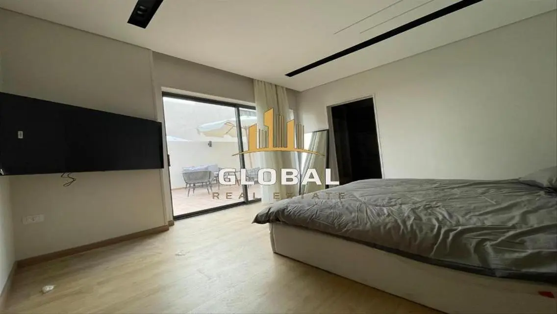 Luxurious Apartment for Sale at Code Lake 198