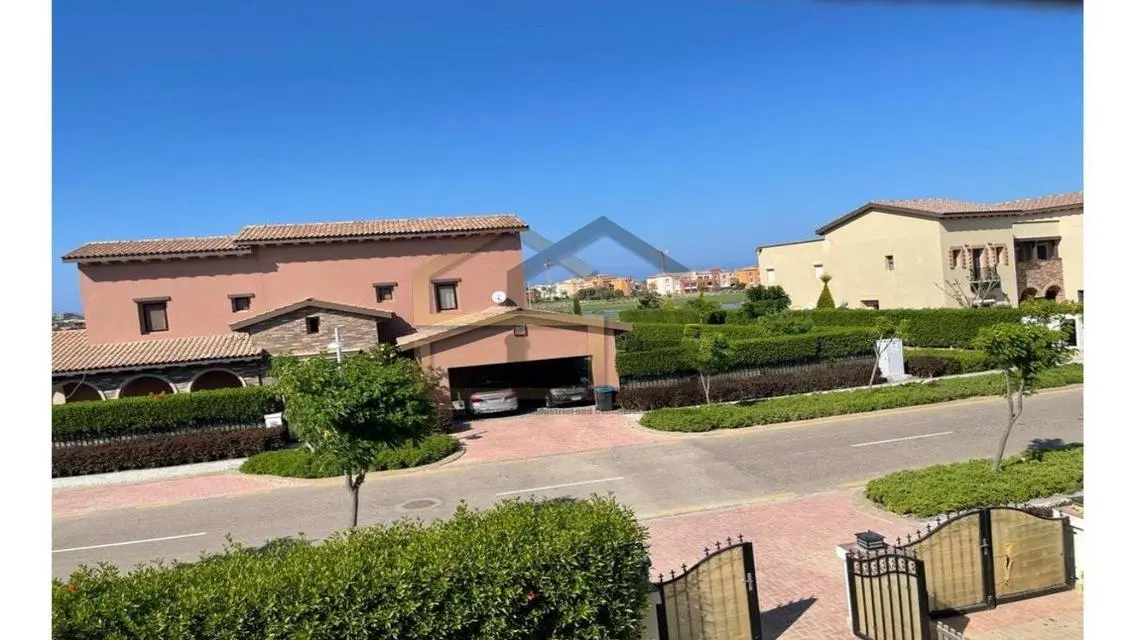 Luxury Villa with Private Pool and Garden in The Address