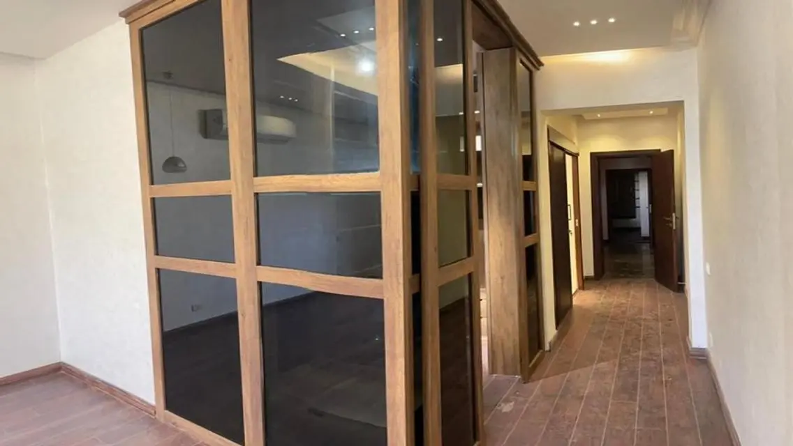 عقار مميز بـ 4 غرف نوم ومرافق استثنائية