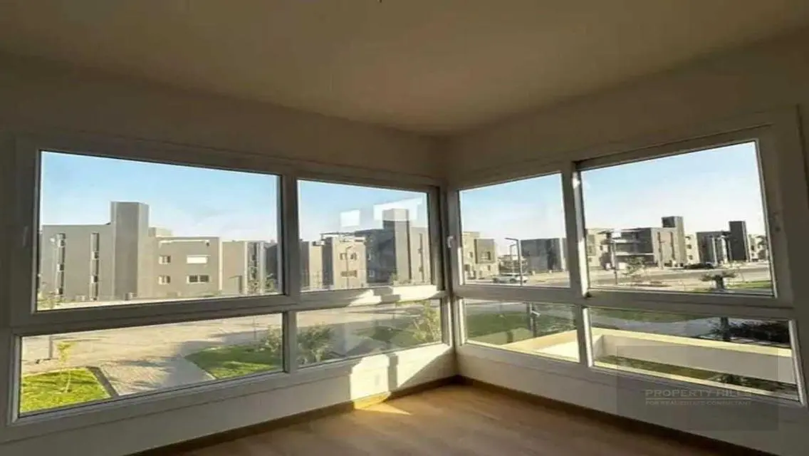 Luxury Apartment with Private Garden and Stunning Views