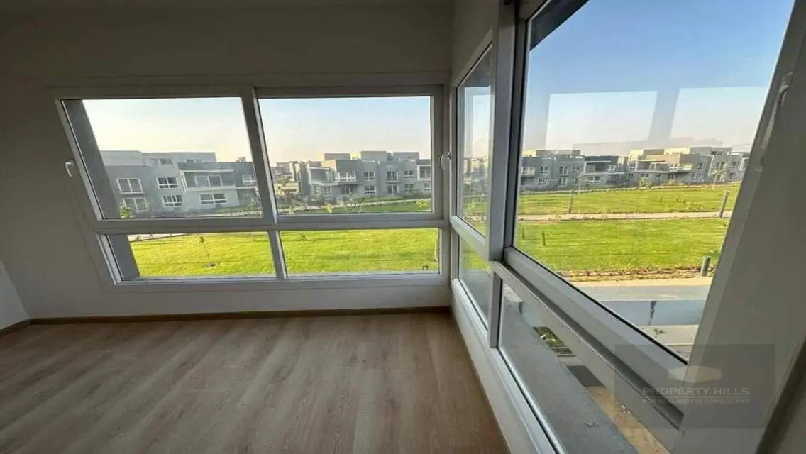 Luxury Apartment with Private Garden and Stunning Views