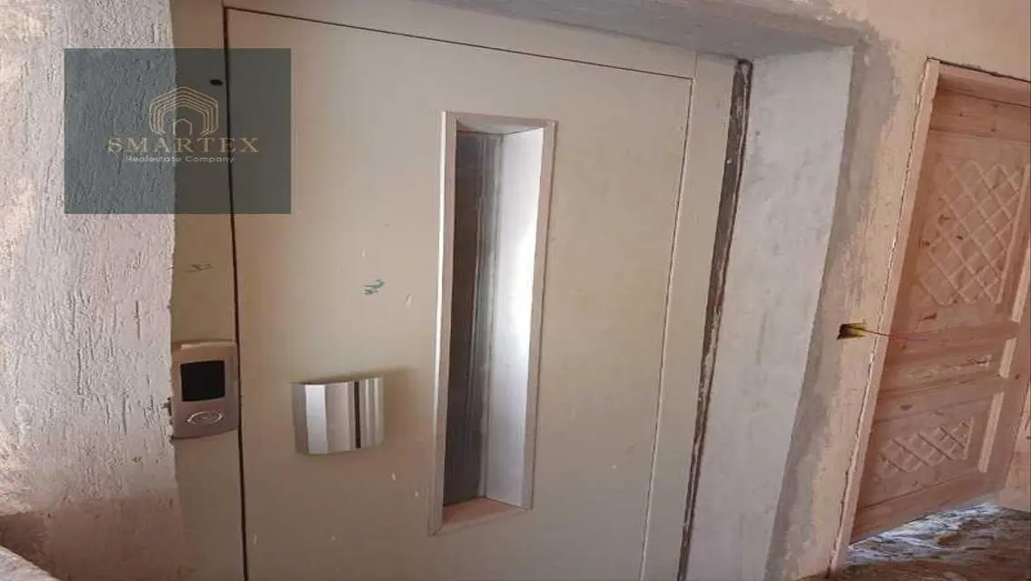 Stunning Apartment in Prime Location with Lobby