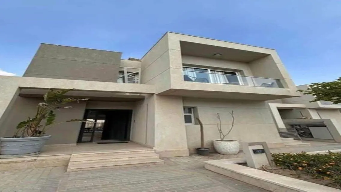 Luxury Villa for Sale with Private Pool and Garden
