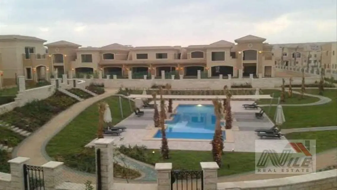 Luxurious Lakeside Property for Sale